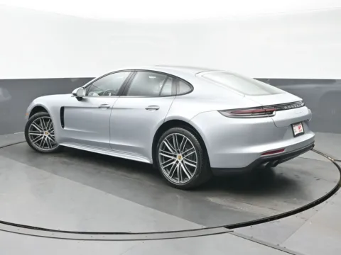 More photos of 2017 Porsche Panamera 4S at Gravity Autos Chicago, IL