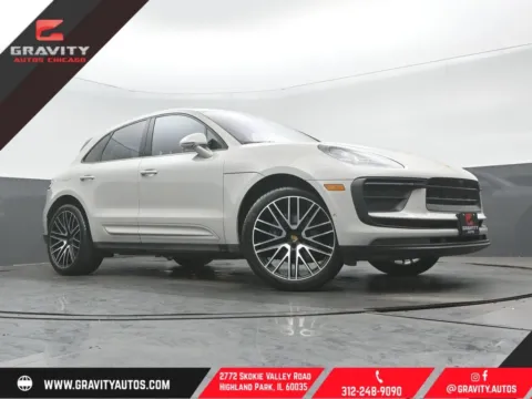 Black 2022 Porsche Macan for sale in Highland Park, IL