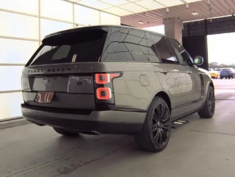 Photos of 2020 Land Rover Range Rover HSE for sale in Highland Park, IL at Gravity Autos Chicago