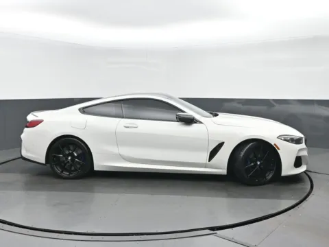 Photos of 2021 BMW 8 Series M850i xDrive for sale in Highland Park, IL at Gravity Autos Chicago