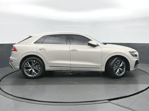 Photos of 2023 Audi Q8 55 Prestige for sale in Highland Park, IL at Gravity Autos Chicago