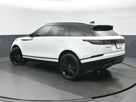 More photos of 2023 Land Rover Range Rover Velar R-Dynamic S MHEV at Gravity Autos Chicago, IL