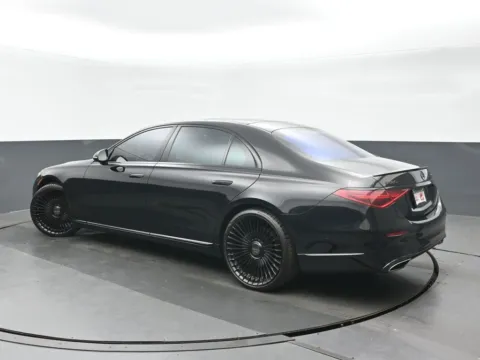 More photos of 2021 Mercedes-Benz S-Class S 580 at Gravity Autos Chicago, IL