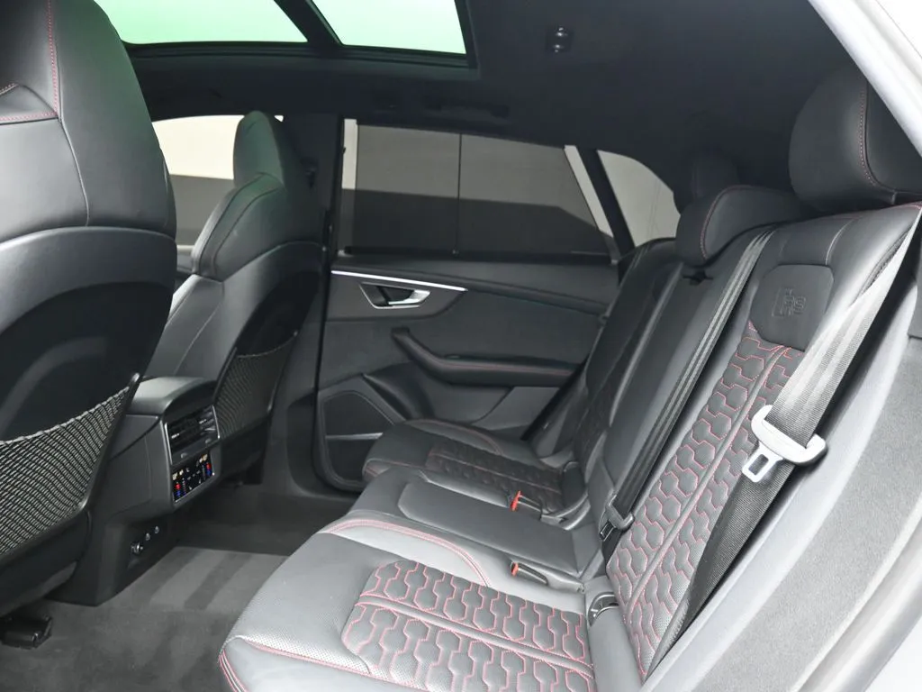 2024 Audi RS Q8 Base - Photo 19