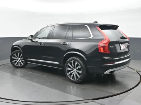 More photos of 2021 Volvo XC90 T6 Inscription at Gravity Autos Chicago, IL