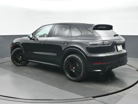 More photos of 2023 Porsche Cayenne GTS at Gravity Autos Chicago, IL