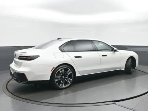 Another view of 2023 BMW i7 xDrive60 for sale in Highland Park, IL at Gravity Autos Chicago