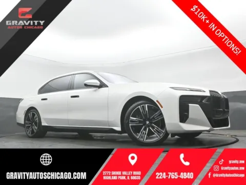 White 2023 BMW i7 xDrive60 for sale in Highland Park, IL