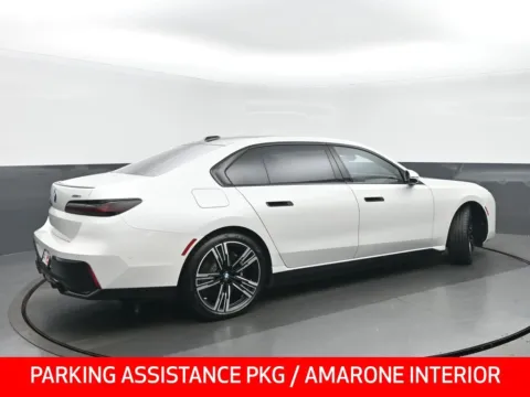Another view of 2023 BMW i7 xDrive60 for sale in Highland Park, IL at Gravity Autos Chicago