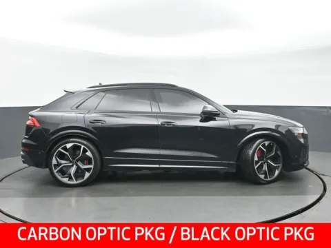 Photos of 2021 Audi RS Q8 4.0T for sale in Highland Park, IL at Gravity Autos Chicago