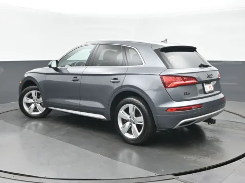 More photos of 2018 Audi Q5 2.0T Premium at Gravity Autos Chicago, IL