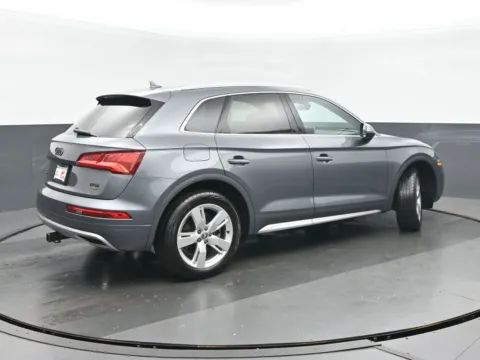Another view of 2018 Audi Q5 2.0T Premium for sale in Highland Park, IL at Gravity Autos Chicago