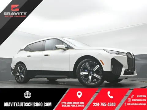 White 2023 BMW iX xDrive50 for sale in Highland Park, IL