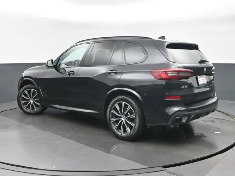 More photos of 2022 BMW X5 xDrive40i at Gravity Autos Chicago, IL