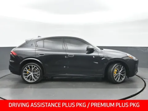Photos of 2023 Maserati Grecale Modena for sale in Highland Park, IL at Gravity Autos Chicago