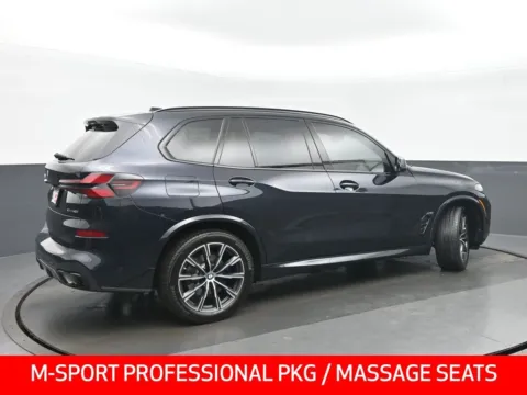 Another view of 2024 BMW X5 xDrive40i for sale in Highland Park, IL at Gravity Autos Chicago