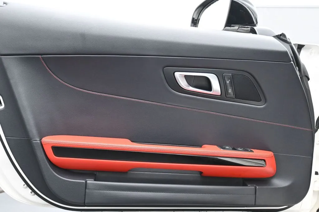 2017 Mercedes-Benz AMG GT Base - Photo 9