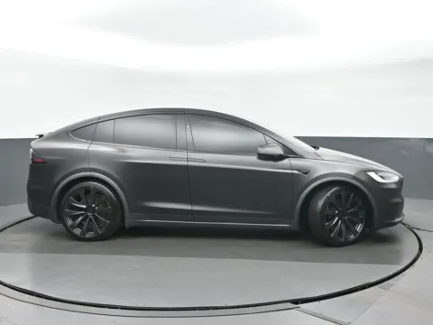 Photos of 2022 Tesla Model X Plaid for sale in Highland Park, IL at Gravity Autos Chicago