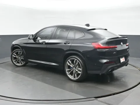 More photos of 2021 BMW X4 M40i at Gravity Autos Chicago, IL