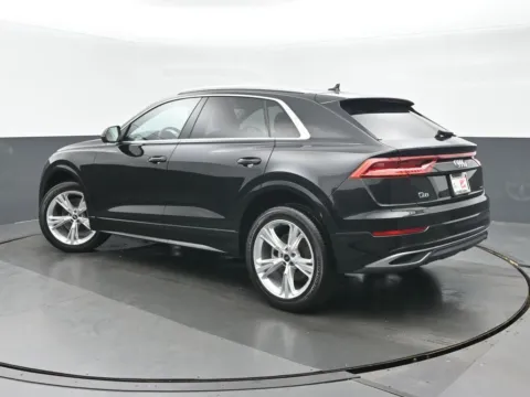 More photos of 2022 Audi Q8 55 Premium Plus at Gravity Autos Chicago, IL
