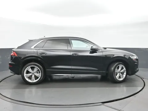 Photos of 2022 Audi Q8 55 Premium Plus for sale in Highland Park, IL at Gravity Autos Chicago