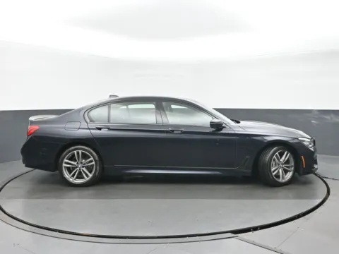 Photos of 2019 BMW 7 Series 750i xDrive for sale in Highland Park, IL at Gravity Autos Chicago