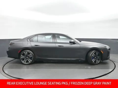 Photos of 2023 BMW i7 xDrive60 for sale in Highland Park, IL at Gravity Autos Chicago