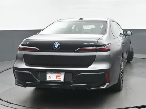 More photos of 2023 BMW i7 xDrive60 at Gravity Autos Chicago, IL