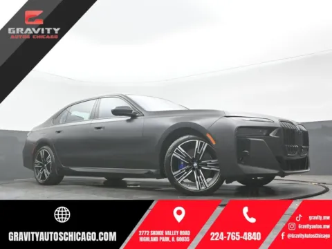 Gray 2023 BMW i7 xDrive60 for sale in Highland Park, IL