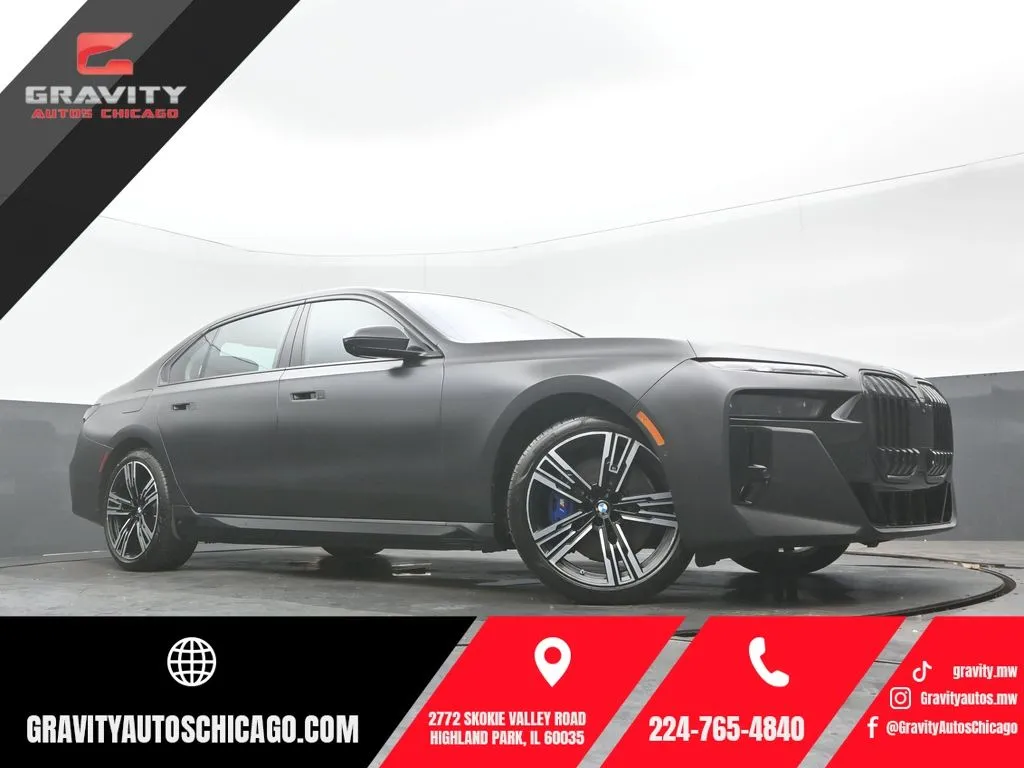 Gray 2023 BMW i7 xDrive60 for sale in Highland Park, IL