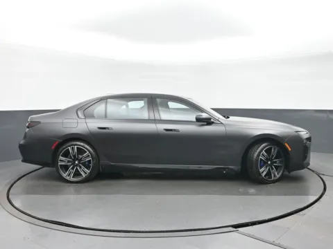 Photos of 2023 BMW i7 xDrive60 for sale in Highland Park, IL at Gravity Autos Chicago