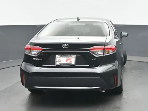 More photos of 2022 Toyota Corolla LE at Gravity Autos Chicago, IL