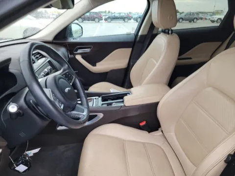 More photos of 2020 Jaguar F-PACE 25t Prestige at Gravity Autos Chicago, IL