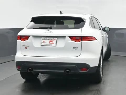 More photos of 2020 Jaguar F-PACE 25t Prestige at Gravity Autos Chicago, IL