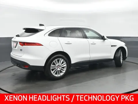 Another view of 2020 Jaguar F-PACE 25t Prestige for sale in Highland Park, IL at Gravity Autos Chicago