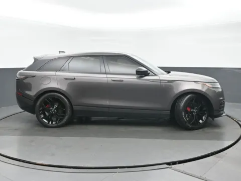 Photos of 2024 Land Rover Range Rover Velar Dynamic SE for sale in Highland Park, IL at Gravity Autos Chicago