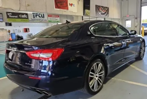 Photos of 2018 Maserati Quattroporte S Q4 for sale in Highland Park, IL at Gravity Autos Chicago