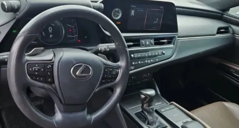 Another view of 2022 Lexus ES 300h for sale in Highland Park, IL at Gravity Autos Chicago