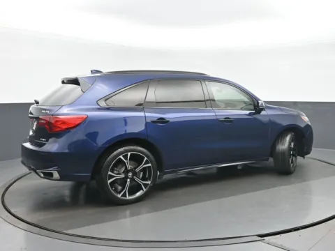 Another view of 2019 Acura MDX 3.5L Advance Package for sale in Highland Park, IL at Gravity Autos Chicago