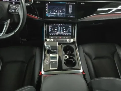 Another view of 2021 Audi Q8 55 Premium Plus for sale in Highland Park, IL at Gravity Autos Chicago