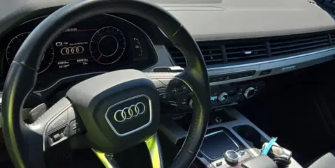 Another view of 2019 Audi Q7 45 Premium Plus for sale in Highland Park, IL at Gravity Autos Chicago