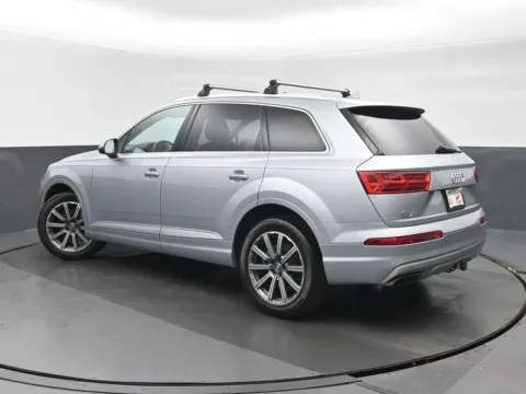 More photos of 2019 Audi Q7 45 Premium Plus at Gravity Autos Chicago, IL