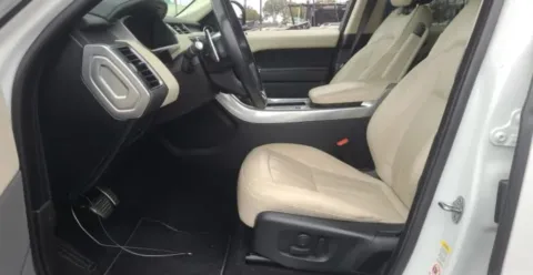 More photos of 2021 Land Rover Range Rover Sport HSE Dynamic at Gravity Autos Chicago, IL
