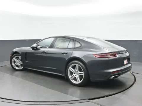 More photos of 2018 Porsche Panamera 4 at Gravity Autos Chicago, IL