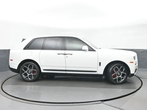 Photos of 2021 Rolls-Royce Cullinan for sale in Highland Park, IL at Gravity Autos Chicago