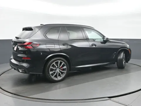 Another view of 2024 BMW X5 xDrive40i for sale in Highland Park, IL at Gravity Autos Chicago