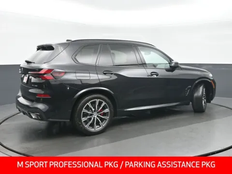 Another view of 2024 BMW X5 xDrive40i for sale in Highland Park, IL at Gravity Autos Chicago