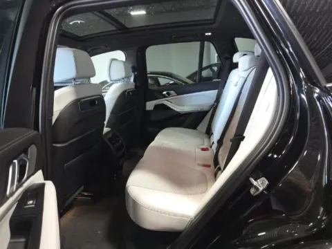 More photos of 2024 BMW X5 xDrive40i at Gravity Autos Chicago, IL