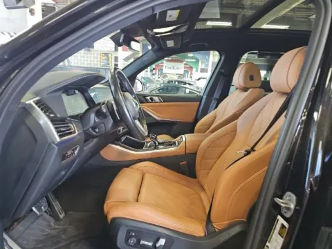 More photos of 2023 BMW X5 xDrive40i at Gravity Autos Chicago, IL