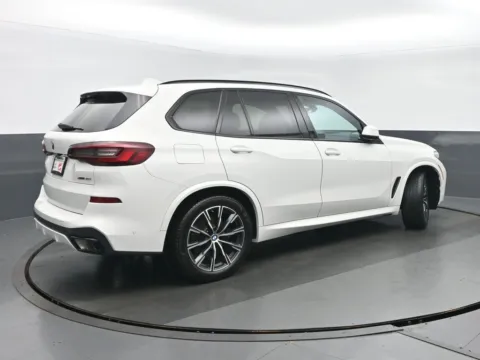 Another view of 2023 BMW X5 xDrive40i for sale in Highland Park, IL at Gravity Autos Chicago
